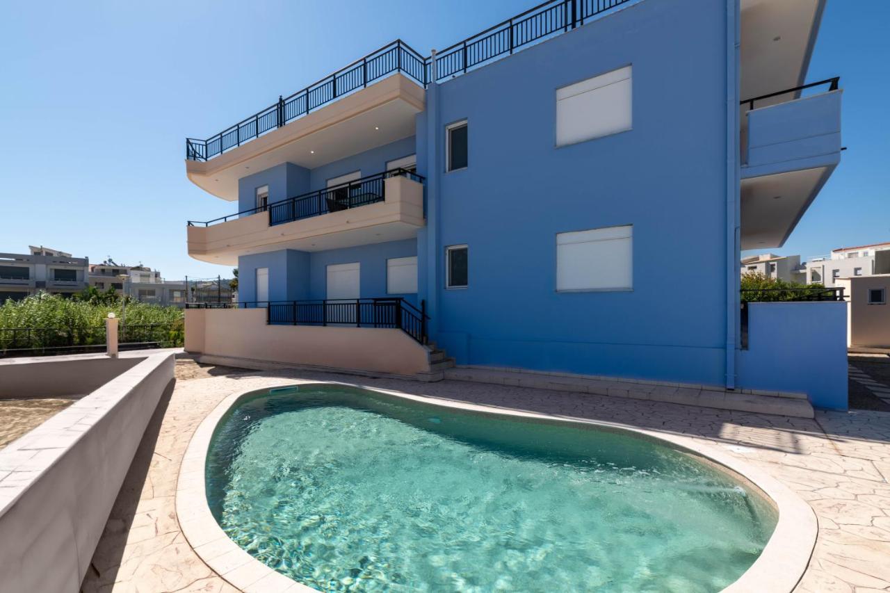 White&Blue Luxury Suites เอียลิซอส ภายนอก รูปภาพ